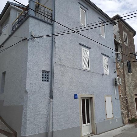 Apartmant Bionda Novi Vinodolski, Cozy And Nice Apartment For 4 People In The City Center מראה חיצוני תמונה