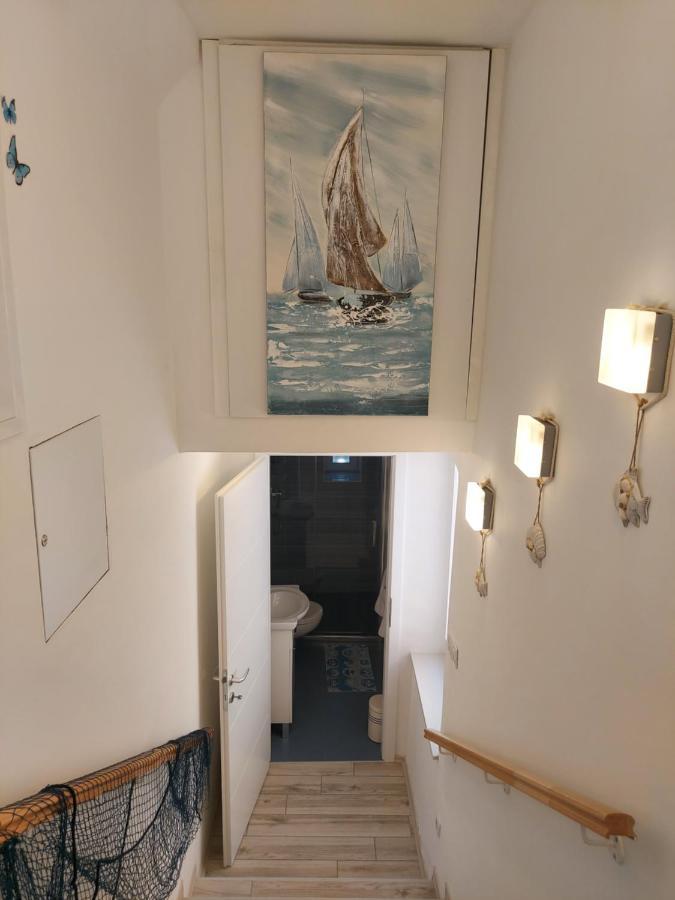 Apartmant Bionda Novi Vinodolski, Cozy And Nice Apartment For 4 People In The City Center מראה חיצוני תמונה