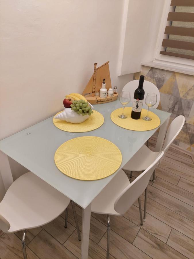 Apartmant Bionda Novi Vinodolski, Cozy And Nice Apartment For 4 People In The City Center מראה חיצוני תמונה
