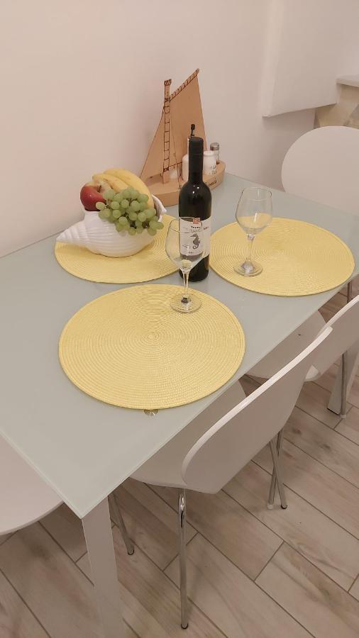 Apartmant Bionda Novi Vinodolski, Cozy And Nice Apartment For 4 People In The City Center מראה חיצוני תמונה