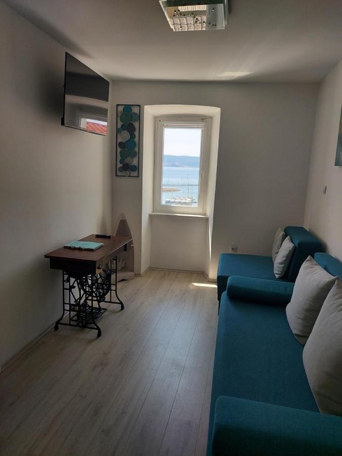 Apartmant Bionda Novi Vinodolski, Cozy And Nice Apartment For 4 People In The City Center מראה חיצוני תמונה